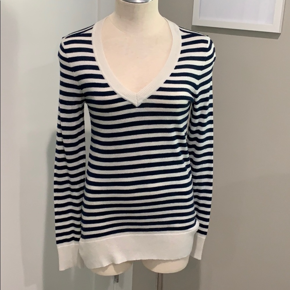 Splendid V Neck Striped Lightweight Sweater Small